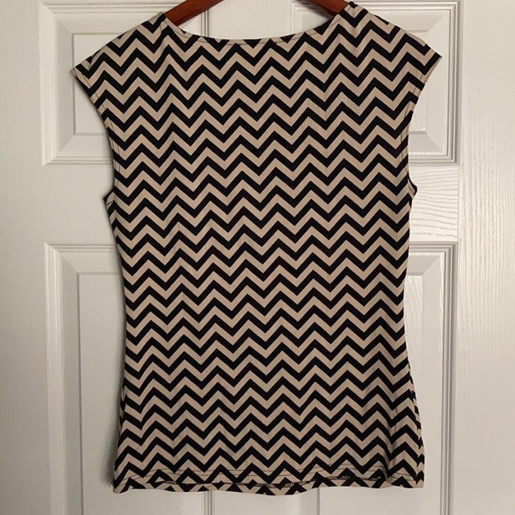 Mandy Evans Sleeveless Top - Picture 2 of 2